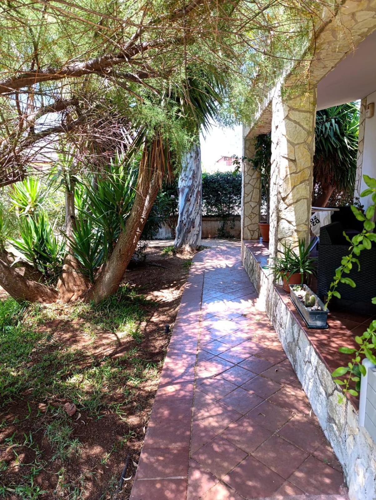 Вилла Garden House Mondello Палермо Экстерьер фото